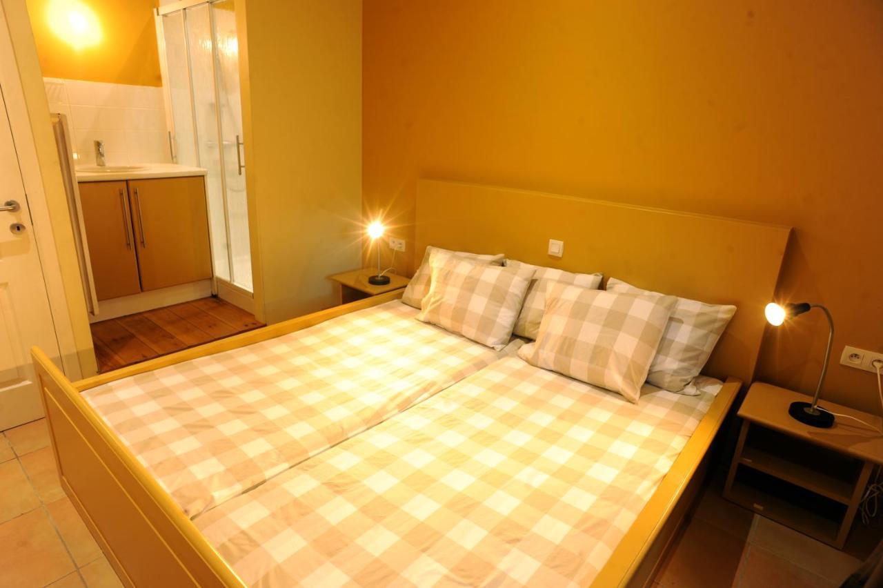 La Papeterie De Corbes Bed & Breakfast Eksteriør bilde